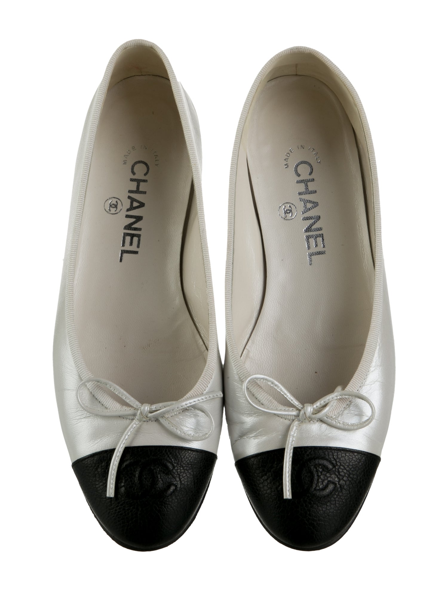 Chanel Interlocking CC Logo Calfskin Ballet Flats